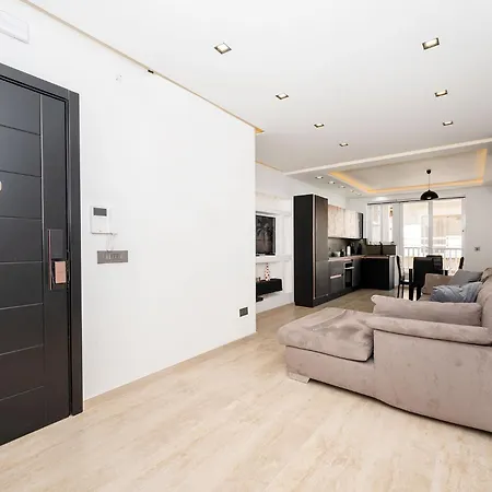 Apartment Modern 2 Bedroomed In