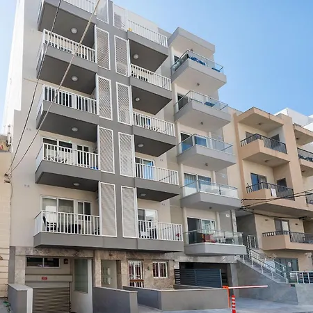 Modern 2 Bedroomed In Apartamento