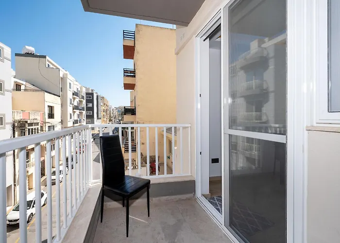 Modern 2 Bedroomed In アパート